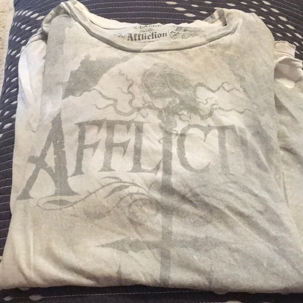 Men’s affliction shirt